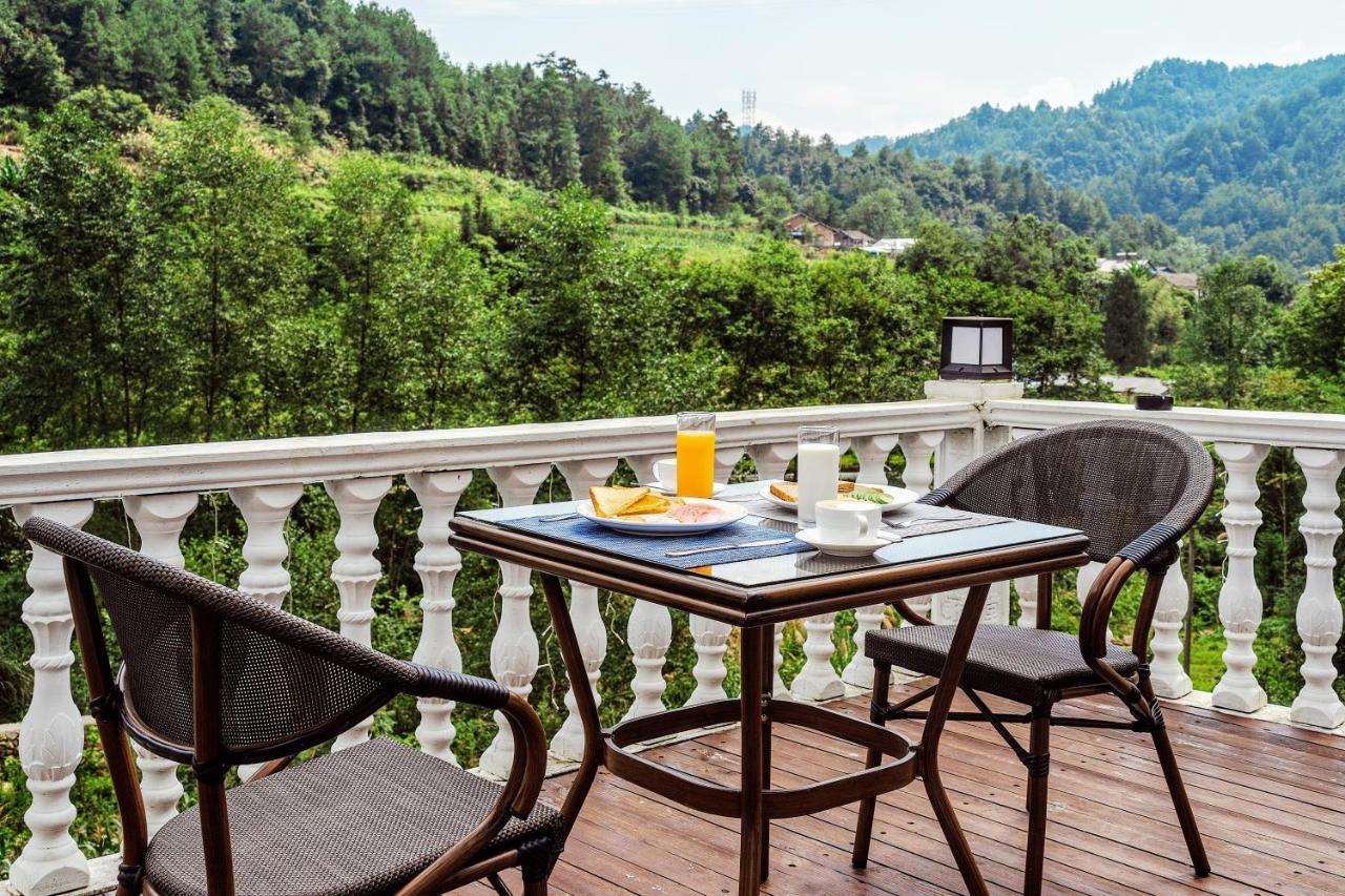 Whispering Mountains Boutique Hotel Zhangjiajie Exterior foto